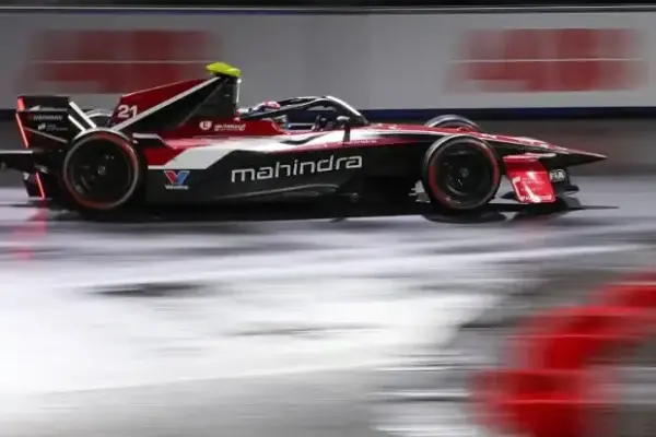 Formula E 2026 Tokyo 2: Nyck de Vries wins after rain shower and red flag period