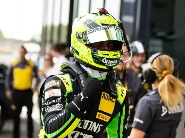 Titel-Bild zur News: Preining ballt nach der Pole die Faust: In Oschersleben läuft für ihn alles perfekt