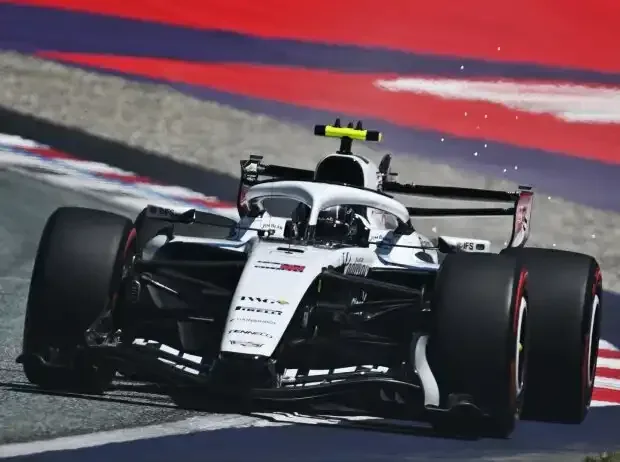 Titel-Bild zur News: Carlos Sainz, Valtteri Bottas