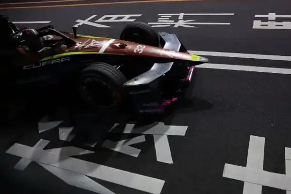 Formula E 2026 Tokyo 1: Dan Ticktum snatches victory from Jake Dennis!
