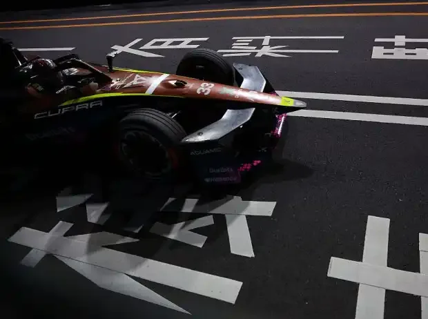 Formula E 2026 Tokyo 1: Dan Ticktum snatches victory from Jake Dennis!