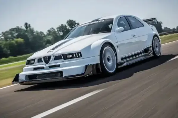 Tribute to the Alfa 155 V6 TI: The DTM terror from 1993 is back!