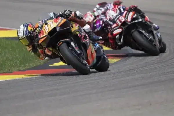 Fourth place at the Sachsenring: Acosta talks about a "Sunday surprise"