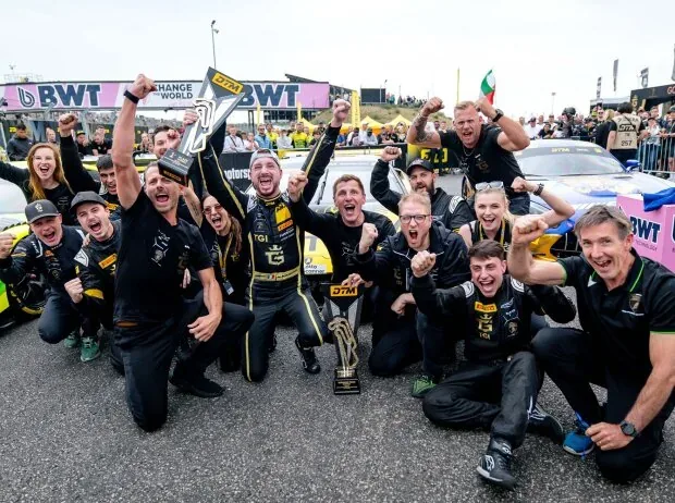 The Grasser team celebrates Mirko Bortolotti's victory in Oschersleben