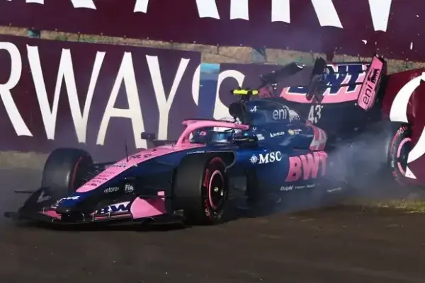 Franco Colapinto with frustration on Friday: No run in FT1, crash in FT2
