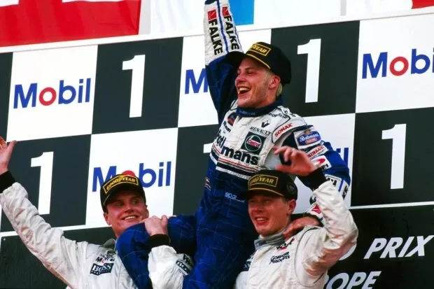 David Coulthard Jacques Villeneuve Mika Häkkinen Red Bull Red Bull Racing F1McLaren McLaren Honda F1Williams Williams Martini Racing F1 ~David Coulthard, Jacques Villeneuve und Mika Häkkinen ~