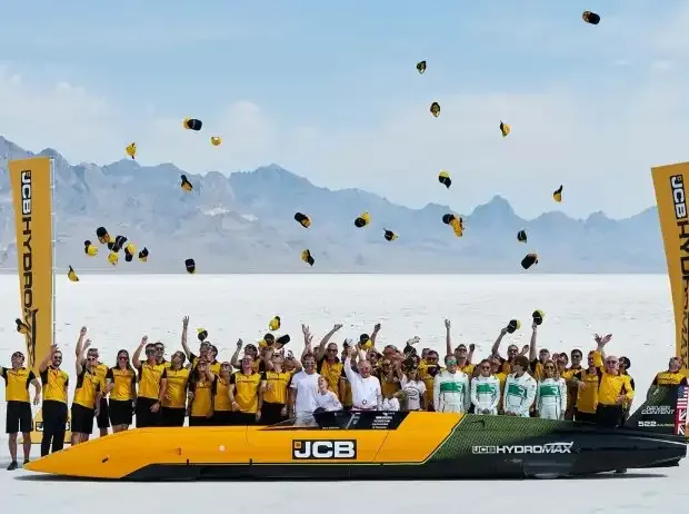 JCB Hydromax: New hydrogen world record set at 654 km/h