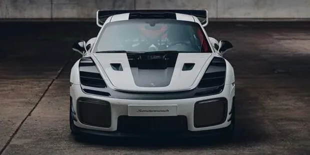 Porsche 911 GT2 RS