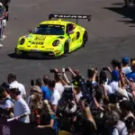 Fanpodium premiere causes a stir: Did Manthey want new tires?