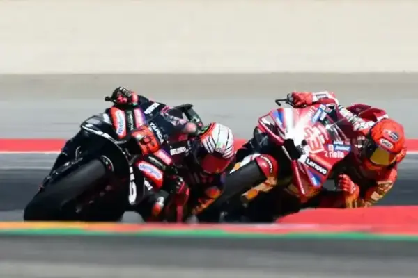 Almost collided at 300 km/h: "Frightening" for Bezzecchi and Marquez