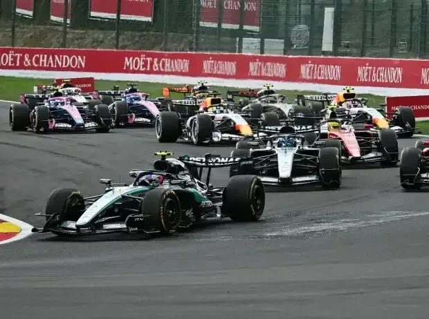 Titel-Bild zur News: Der Start zum Formel-1-Rennen in Spa 2026