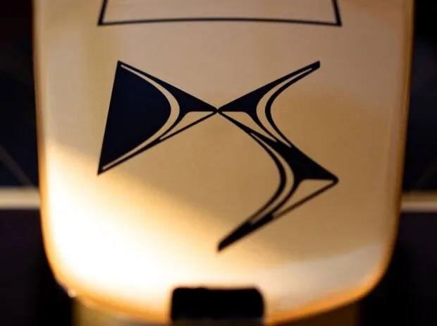 DS logo on a car nose