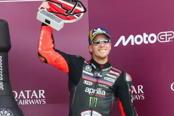 Bezzecchi masters the pain: Knee injury worse than expected
