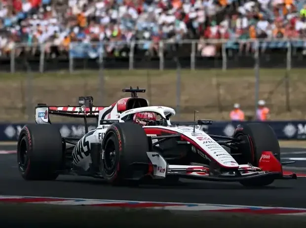 Title image for the news: Esteban Ocon (Haas VF-26) at the Formula 1 race in Hungary 2026