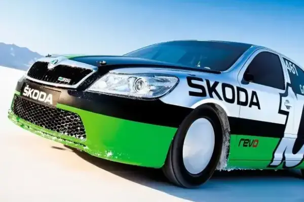 Skoda Octavia RS: With 365 km/h to the world record on the salt lake
