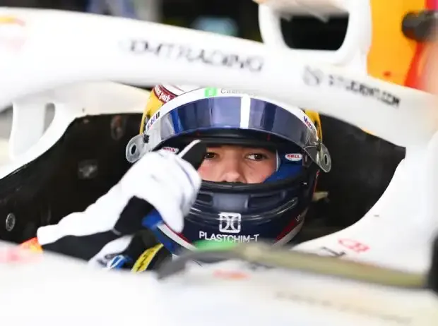 At test drives in Imola: Formula 1 debut of Red Bull junior Nikola Tsolov