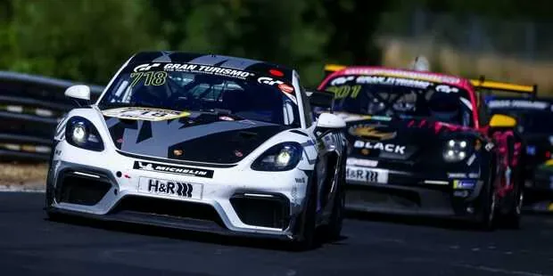 "Ich war Couch-Racer": Ralf Aron about his five-month break