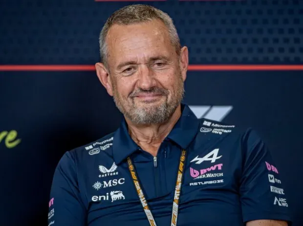 Alpine team manager Steve Nielsen