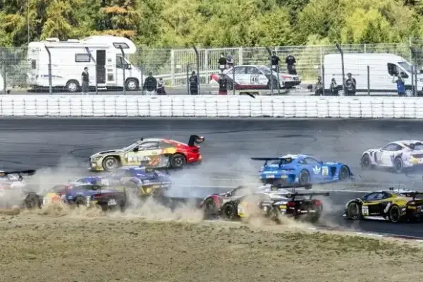After AMG collision: Does Lucas Auer now have to drive for DTM leader Engel?