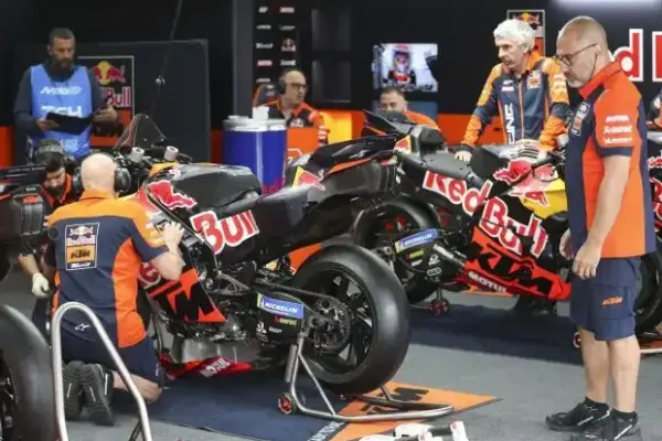 KTM engine problem: Rivals agree to open the engines