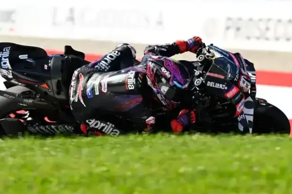 MotoGP Sprint Spielberg 2026: Acosta crashes while leading - Martin wins
