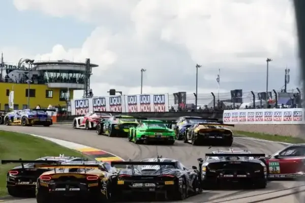 Penalty after start chaos! Abt driver held responsible for chain reaction