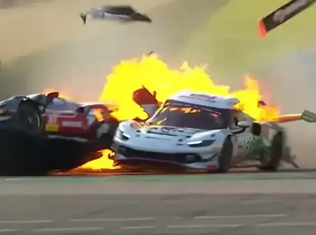 Title image for the news: Millroy's Ferrari bursts into flames immediately after the impact