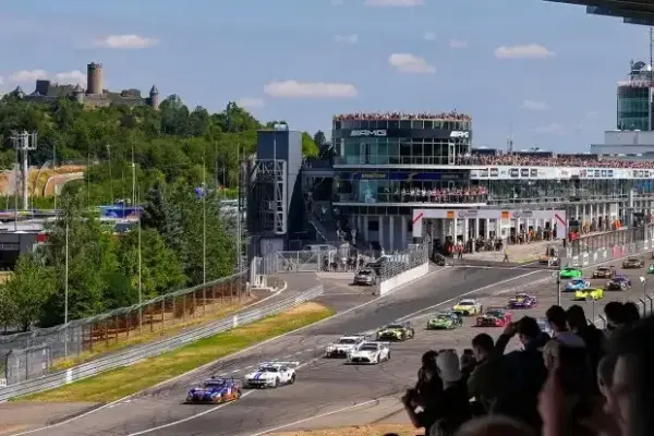 Action in double pack: The NLS kicks off the season finale with two 4-hour races