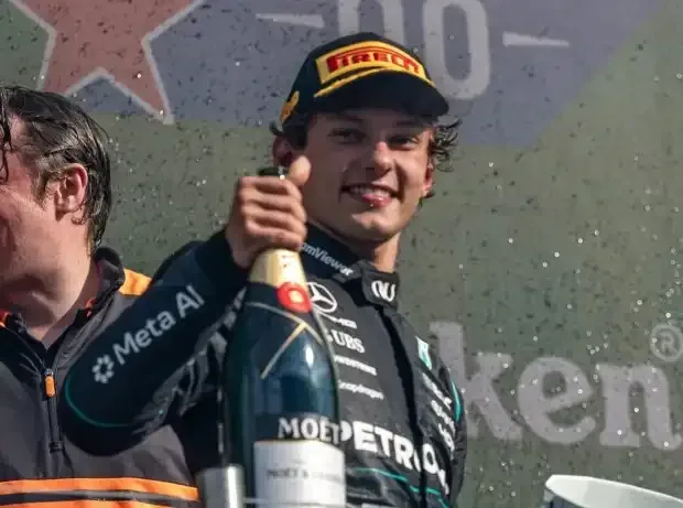 Titel-Bild zur News: Kimi Antonelli auf dem Formel-1-Podium in Zandvoort