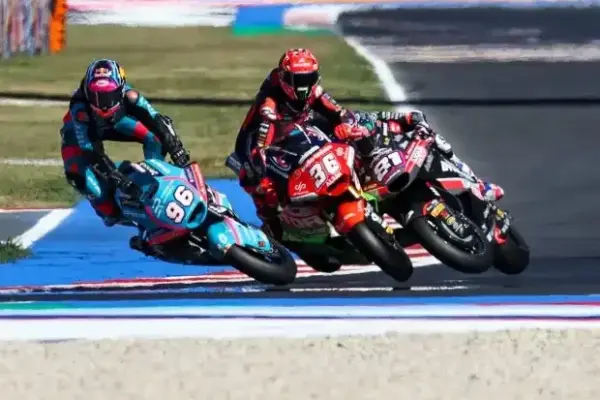 Piqueras cleans up front row: Opponents had seen this mistake coming