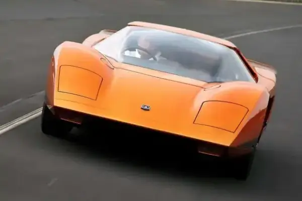 Holden Hurricane (1969): Futuristic concept with navigation and camera