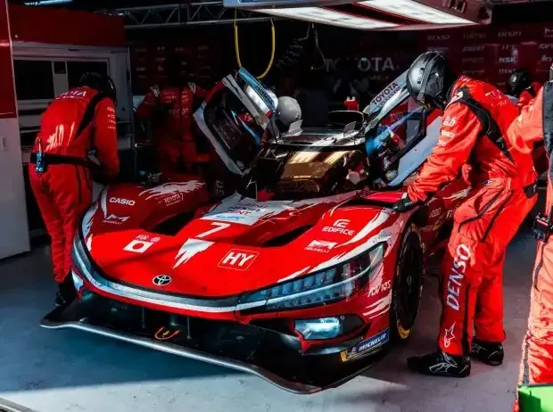 Titel-Bild zur News: Kamui Kobayashi, Mike Conway, Nyck de Vries