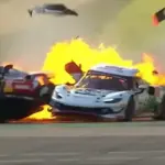 China GT in Shanghai: GT3 driver pulls his opponent from burning wreckage