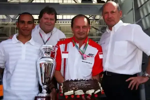 9. September 2006: Lewis Hamilton wins the title in GP2