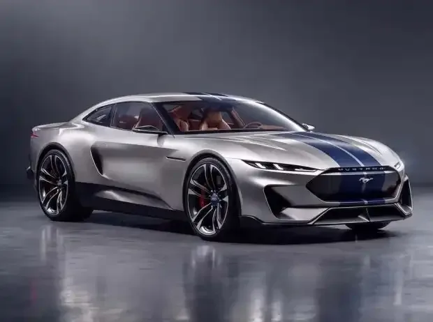Title image for the news: Futuristic Ford Mustang rendering in silver with blue racing stripes. The front-side view shows narrow LED headlights, the pony logo in the grille, large rims with red brake calipers, and striking side air intakes.