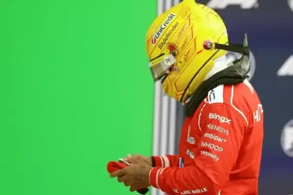 Hamilton's functional grid was appropriate, but so was the apology!